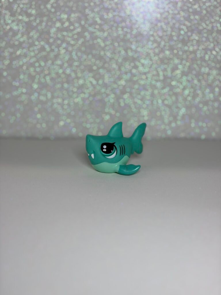 LPS Shark #3560