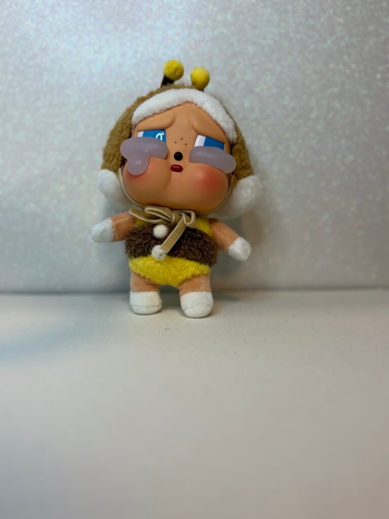 PopMart Crybaby
